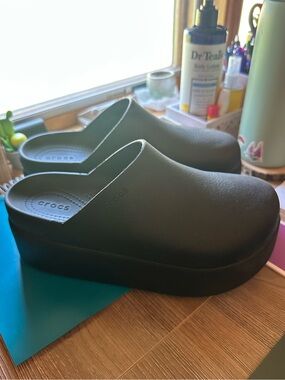 CROCS Black Platform ‘Dylan’ Clog Mules